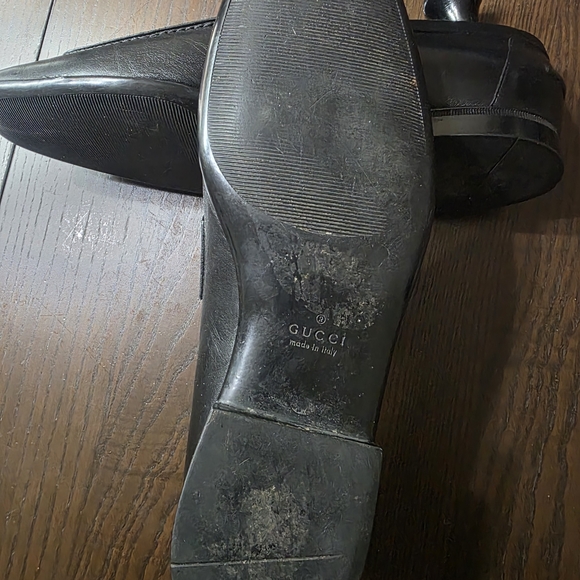 Gucci Black Leather Loafers with Green and Red Stripe - Picture 4 of 6